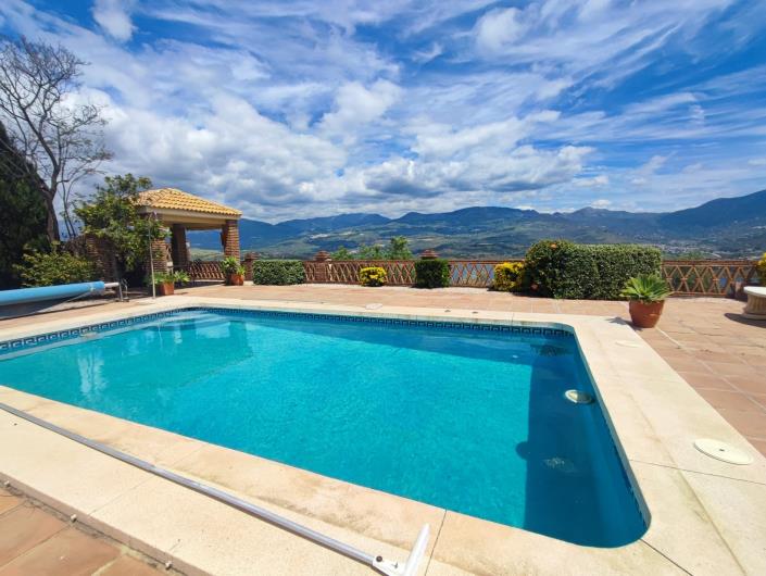 Image No.4-4 Bed Villa / Detached for sale