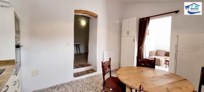 Image No.7-2 Bed House for sale