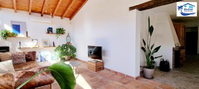 Country-House-For-Sale-in-El-Borge--12-