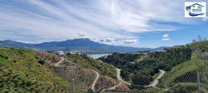 Image No.7-2 Bed House for sale