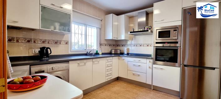 Image No.21-2 Bed House for sale