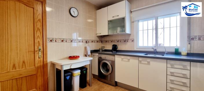 Image No.22-2 Bed House for sale