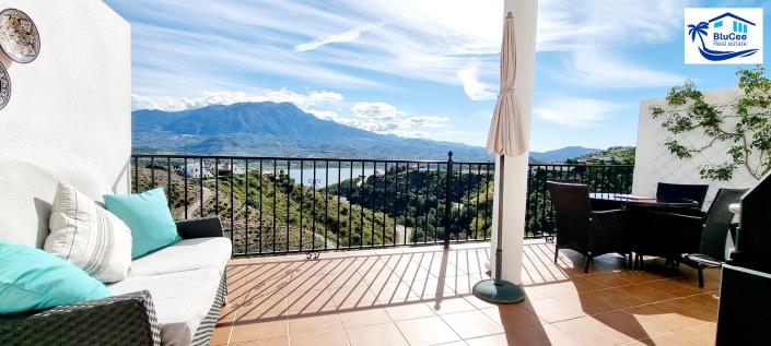 Image No.15-2 Bed House for sale