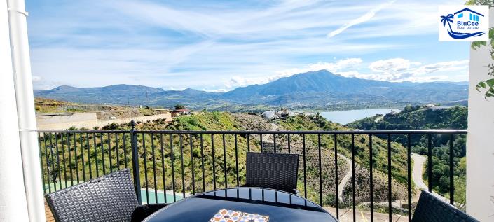 Image No.9-2 Bed House for sale