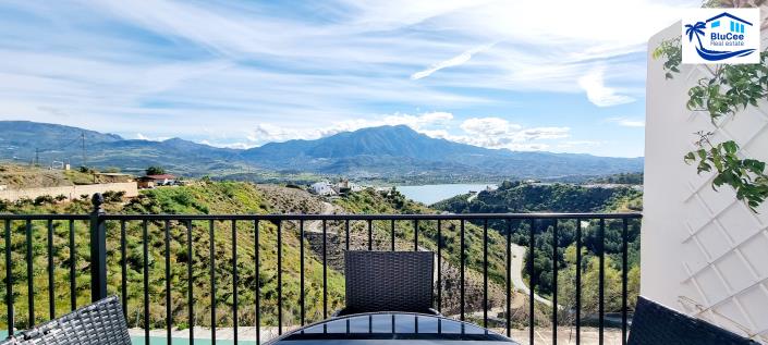 Image No.11-2 Bed House for sale