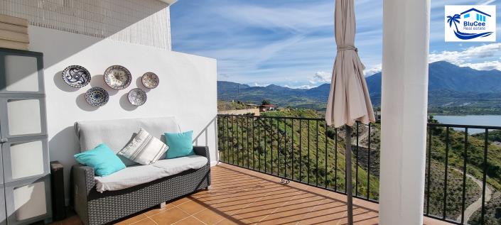 Image No.5-2 Bed House for sale