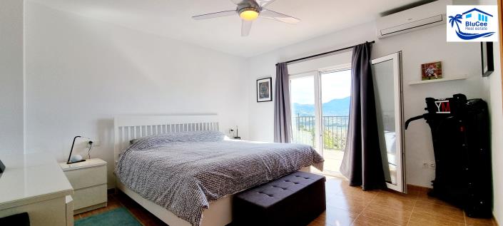 Image No.41-2 Bed House for sale