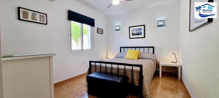 Image No.43-2 Bed House for sale