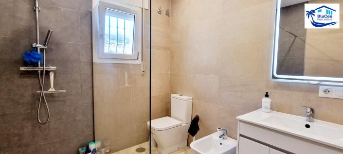 Image No.28-3 Bed Villa for sale