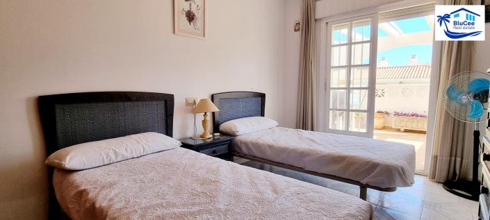 Image No.20-3 Bed Apartment for sale