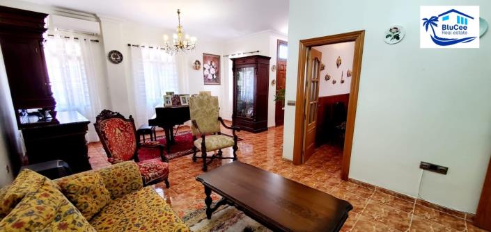 Image No.9-3 Bed House for sale