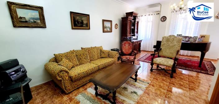 Image No.11-3 Bed House for sale