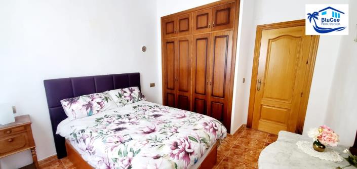 Image No.18-3 Bed House for sale