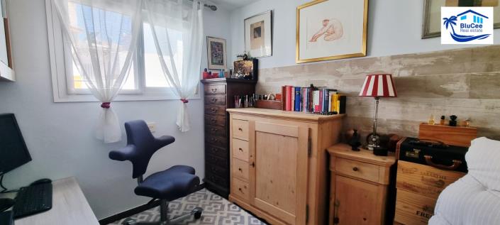 Image No.15-3 Bed Townhouse for sale