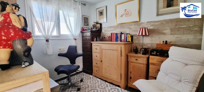 Image No.16-3 Bed Townhouse for sale