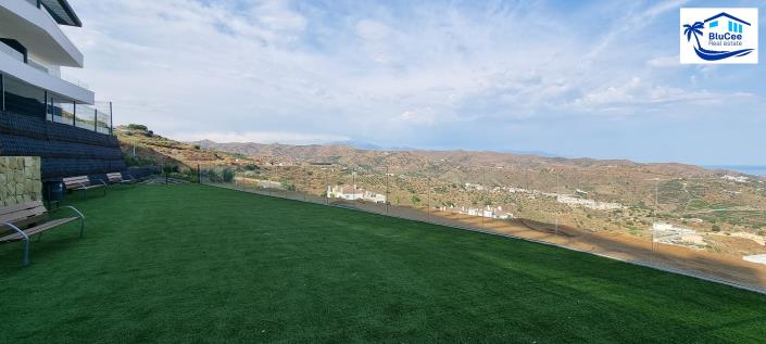 Image No.10-3 Bed Apartment for sale