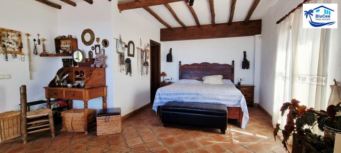Image No.6-4 Bed Finca for sale