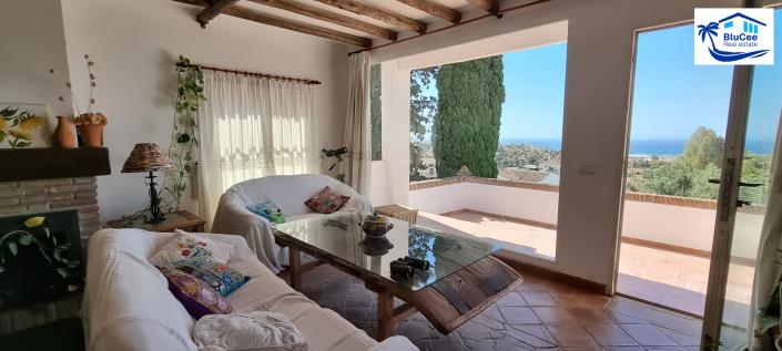 Image No.10-4 Bed Finca for sale