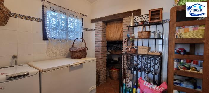 Image No.61-4 Bed Finca for sale