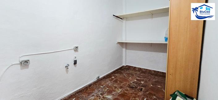 Image No.30-4 Bed Property for sale