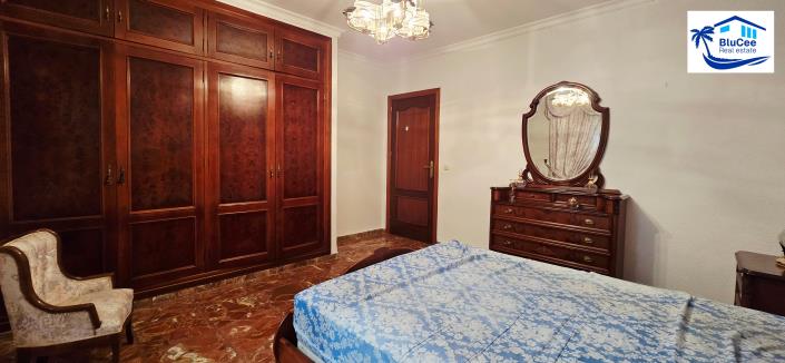 Image No.13-4 Bed Property for sale