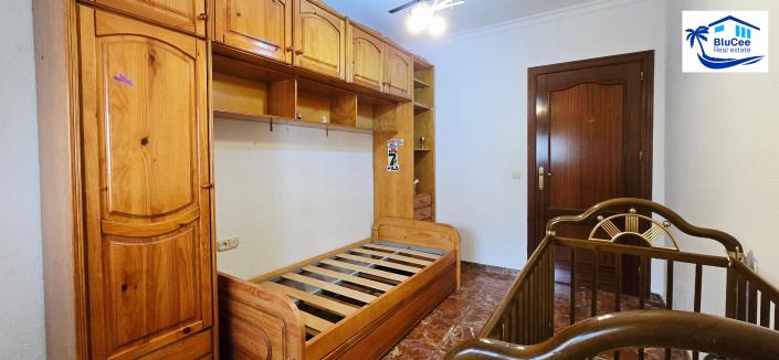 Image No.22-4 Bed Property for sale