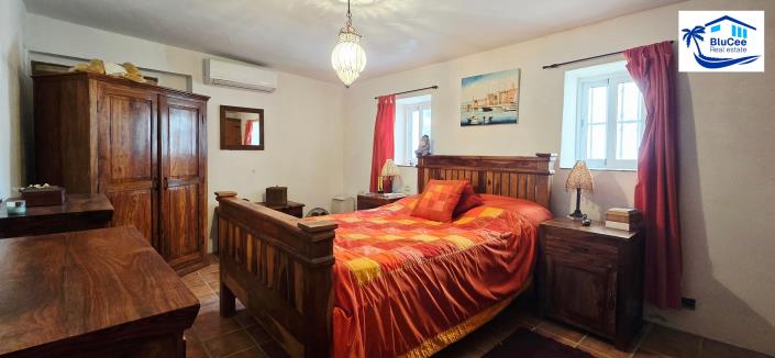 Image No.18-3 Bed Village House for sale