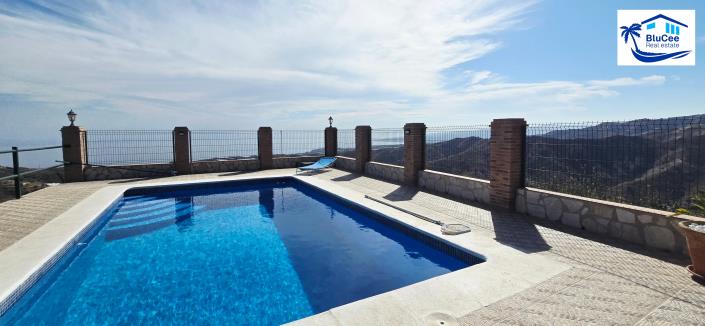 Image No.2-Maison de campagne de 2 chambres à vendre à Torrox