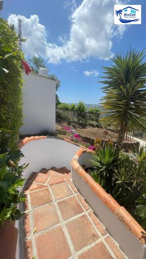 Image No.5-3 Bed Country House for sale