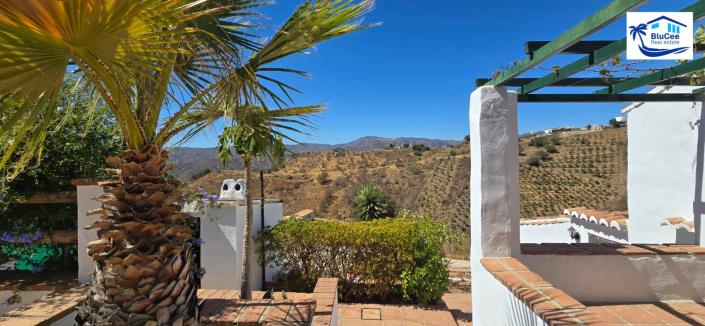 Image No.7-3 Bed Country House for sale