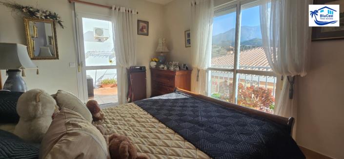 Image No.5-3 Bed Townhouse for sale