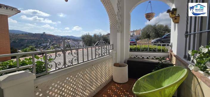 Image No.4-3 Bed Townhouse for sale