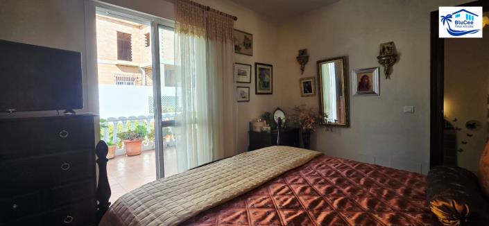 Image No.16-3 Bed Townhouse for sale