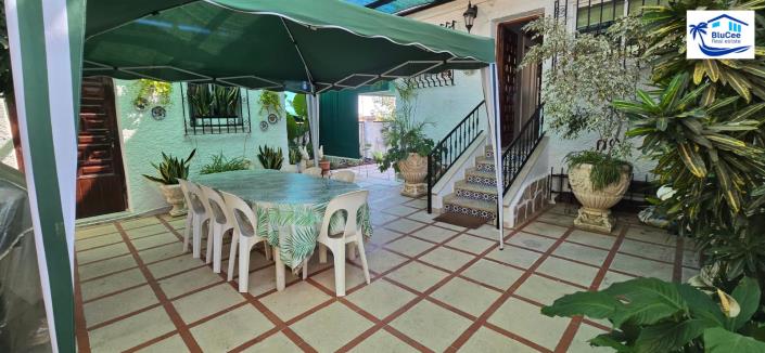 Image No.28-4 Bed Villa / Detached for sale