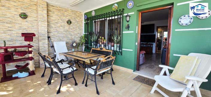 Image No.8-4 Bed Villa / Detached for sale