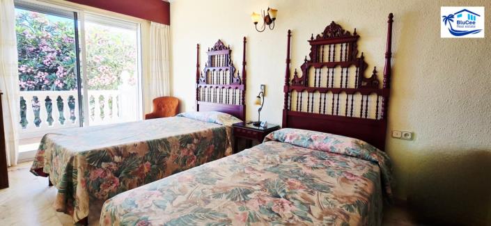 Image No.16-4 Bed Villa / Detached for sale