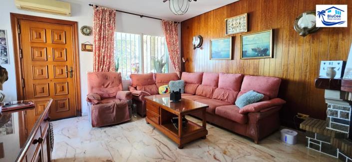 Image No.9-4 Bed Villa / Detached for sale