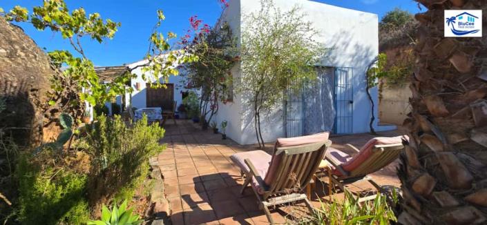 Image No.7-2 Bed Country House for sale