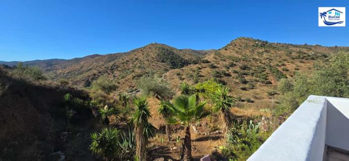 Image No.33-2 Bed Country House for sale