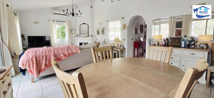 Image No.22-3 Bed Chalet for sale