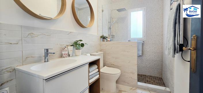 Image No.34-3 Bed Chalet for sale