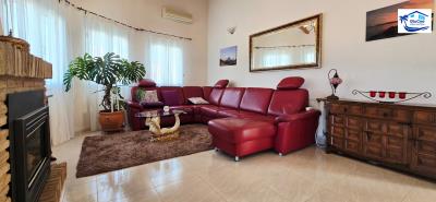 For-sale-house-in-Los-Romanes--54-