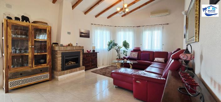 Image No.22-3 Bed Chalet for sale