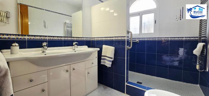 Image No.29-3 Bed Villa for sale