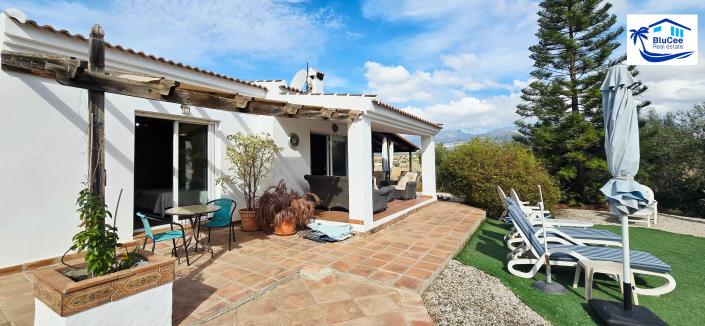 Image No.2-3 Bed Villa for sale