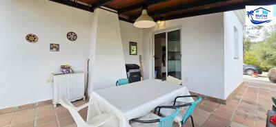 For-sale-one-level-villa-Vinuela--21-