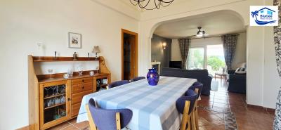 For-sale-one-level-villa-Vinuela--28-