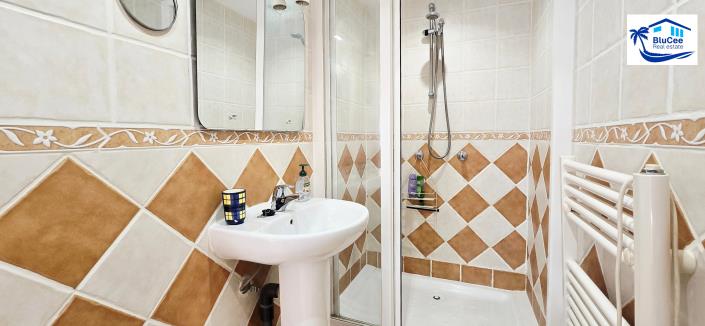 Image No.30-3 Bed Villa for sale