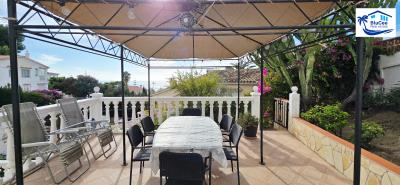 For-sale-detached-property-divided-into-to-apartments--36-