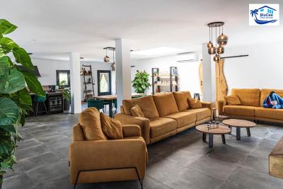 For-Sale-One-Level-Luxury-Finca-and-Plantation-with-Guest-Accommodation-near-Velez-Malaga---BluCee-Real-Estate--5-